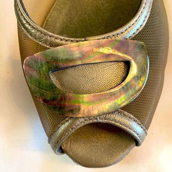 VANELI MESH SANDALS WITH “OPAL” FRONT.  NEW - Picture 2 of 9